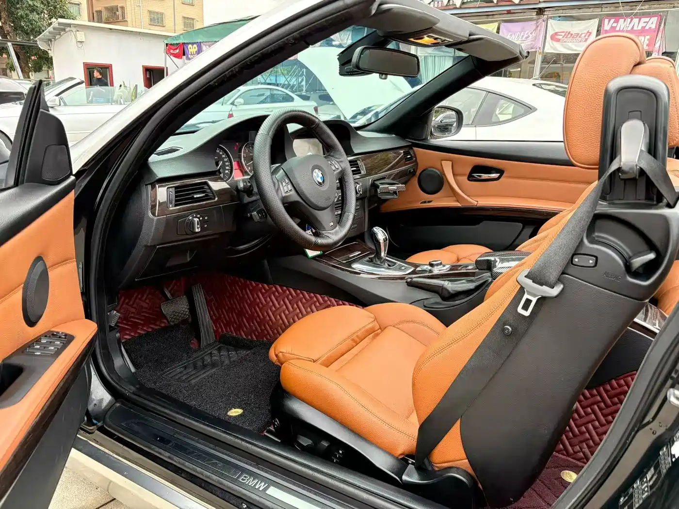 BMW 3 Series (Import) 2011 335i Convertible Coupe фото 3