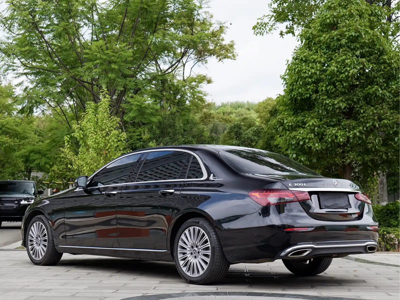 Фото 4 - Mercedes-Benz E-Class
