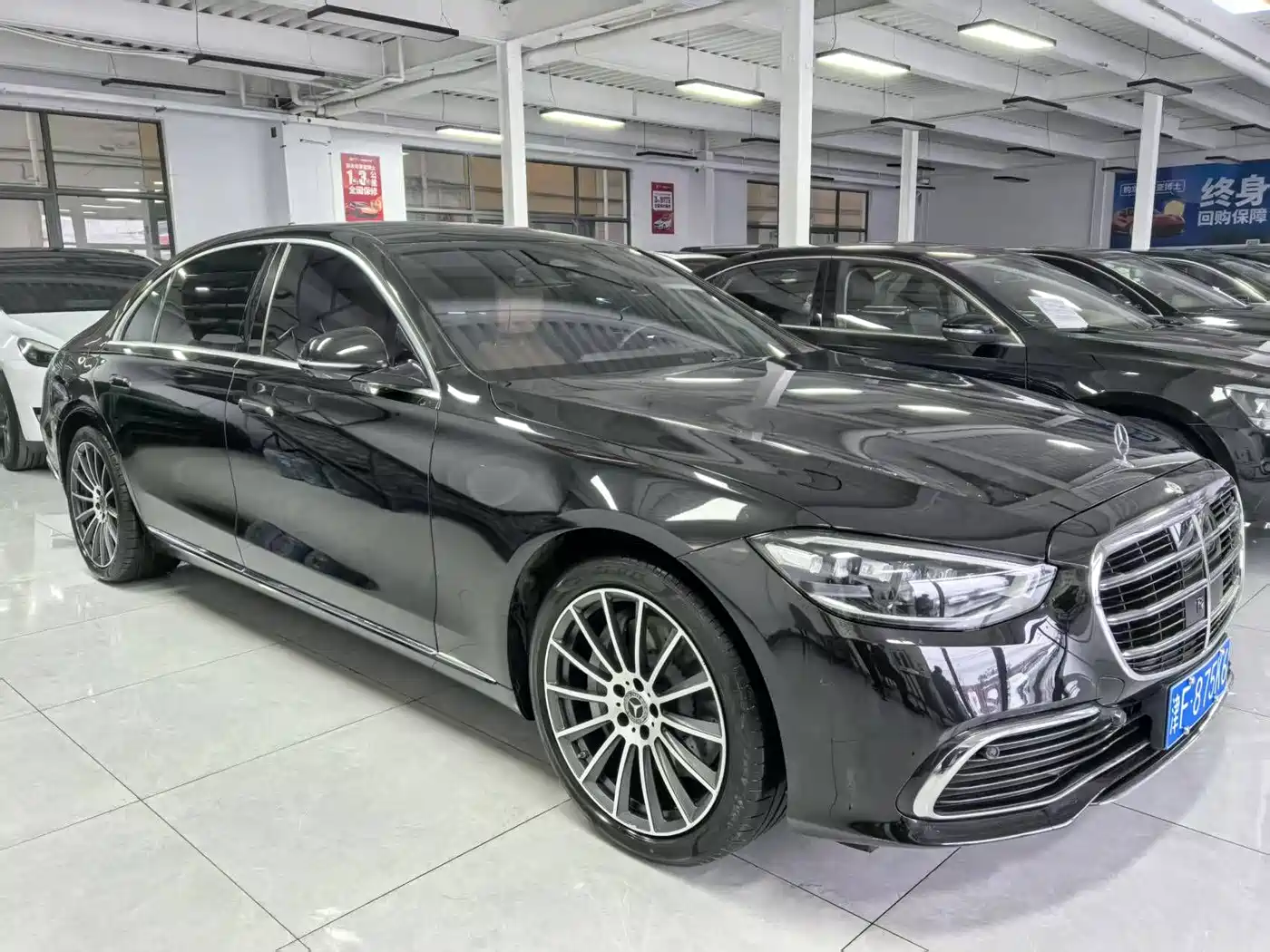 Mercedes-Benz S-Class 2024 S 400 L Luxury Edition фото 3