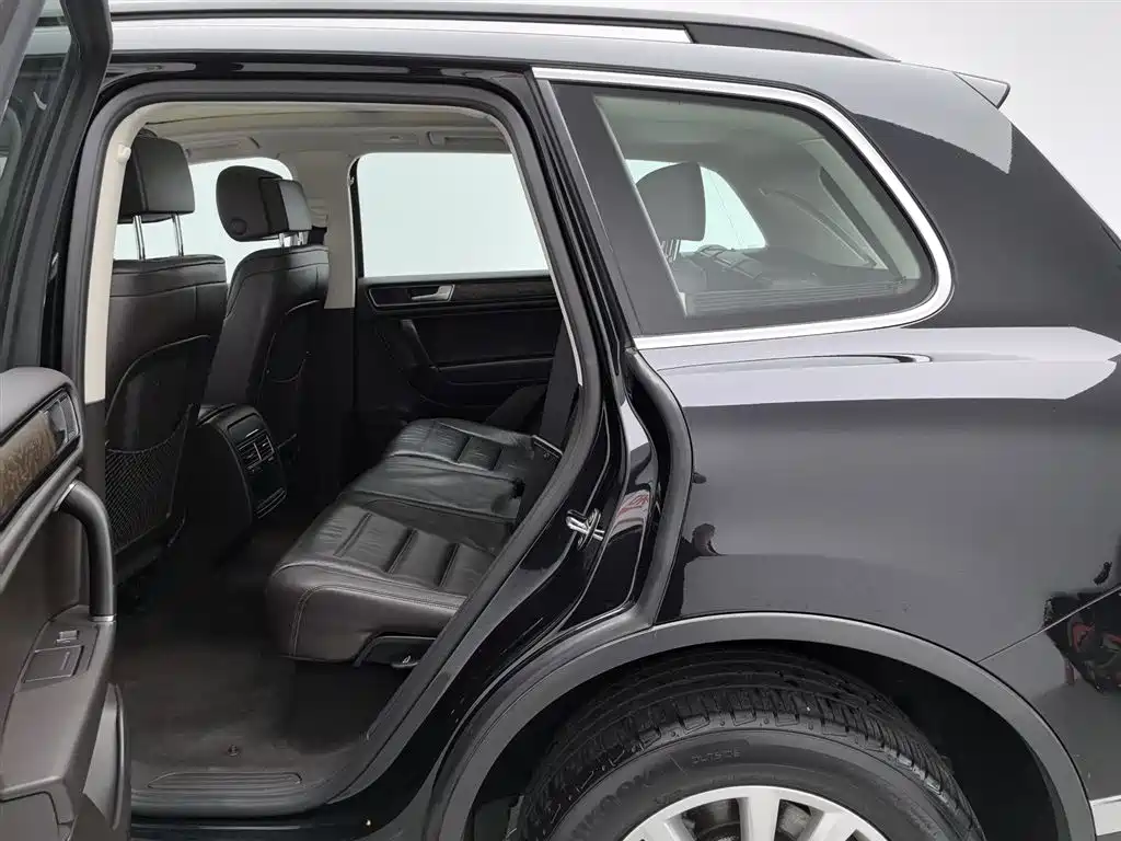 Volkswagen Touareg 2017 3.0TSI Explorer Edition фото 15