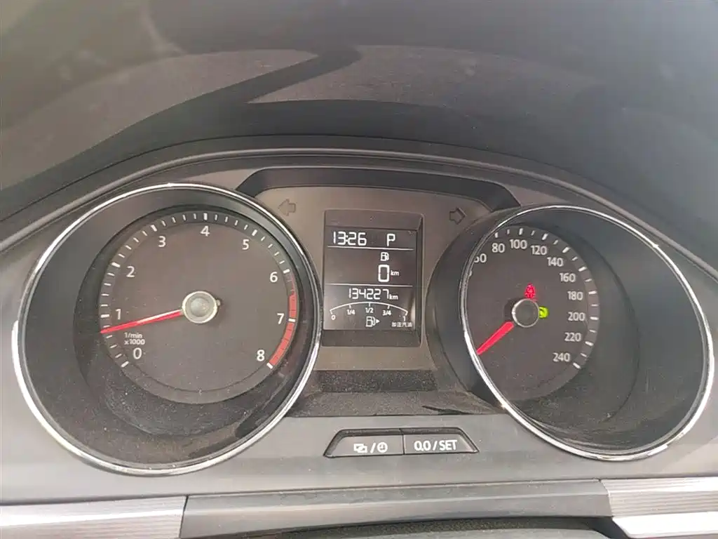 Volkswagen Bora 2016 Model 1.6L Automatic Fashion фото 12