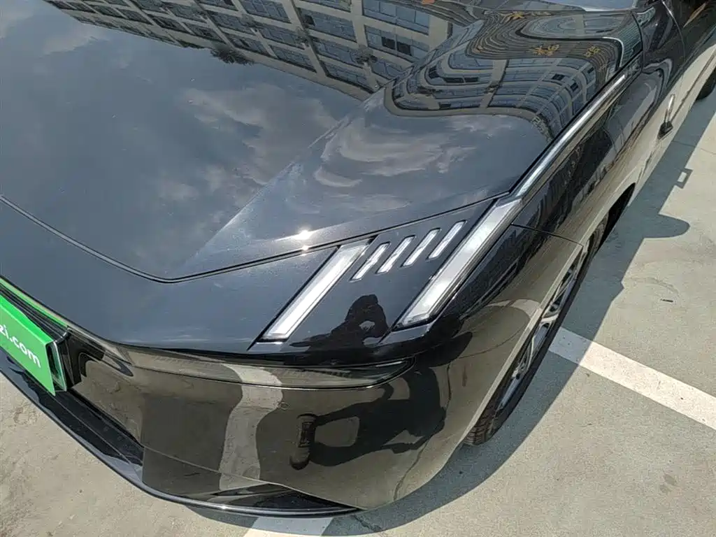 Lynk & Co Z10 2025 STARBUFF 95kWh 766km RWD фото 24