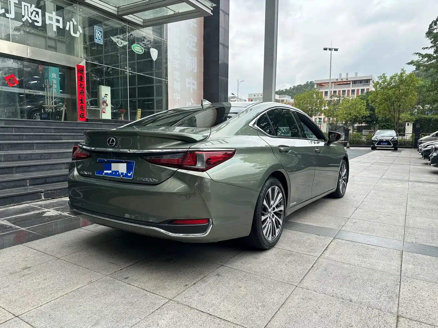 Lexus ES 2018 300h Premium Edition China V фото 7