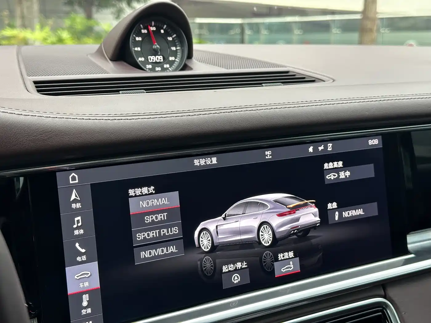 Porsche Panamera 2021 Panamera Executive Long Wheelbase 2.9T фото 17