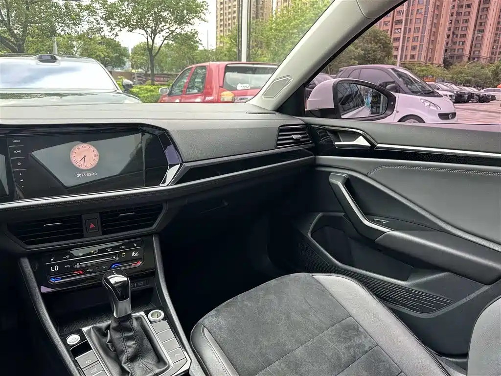 Volkswagen Sagitar 2021 280TSI DSG Luxury Smart Connect фото 19
