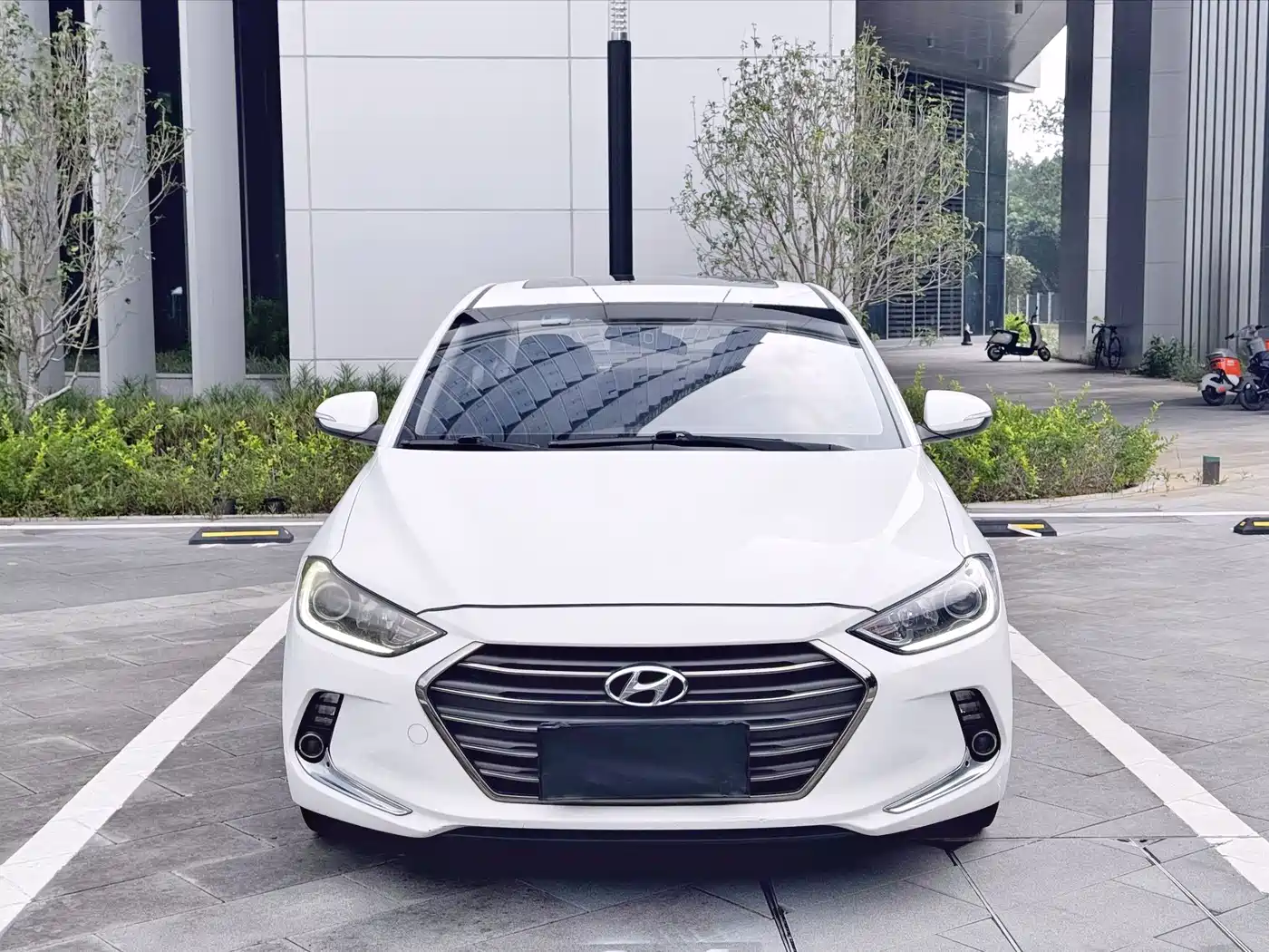Hyundai Elantra 2018 1.4T DCT Dynamic·Vitality Model фото 2