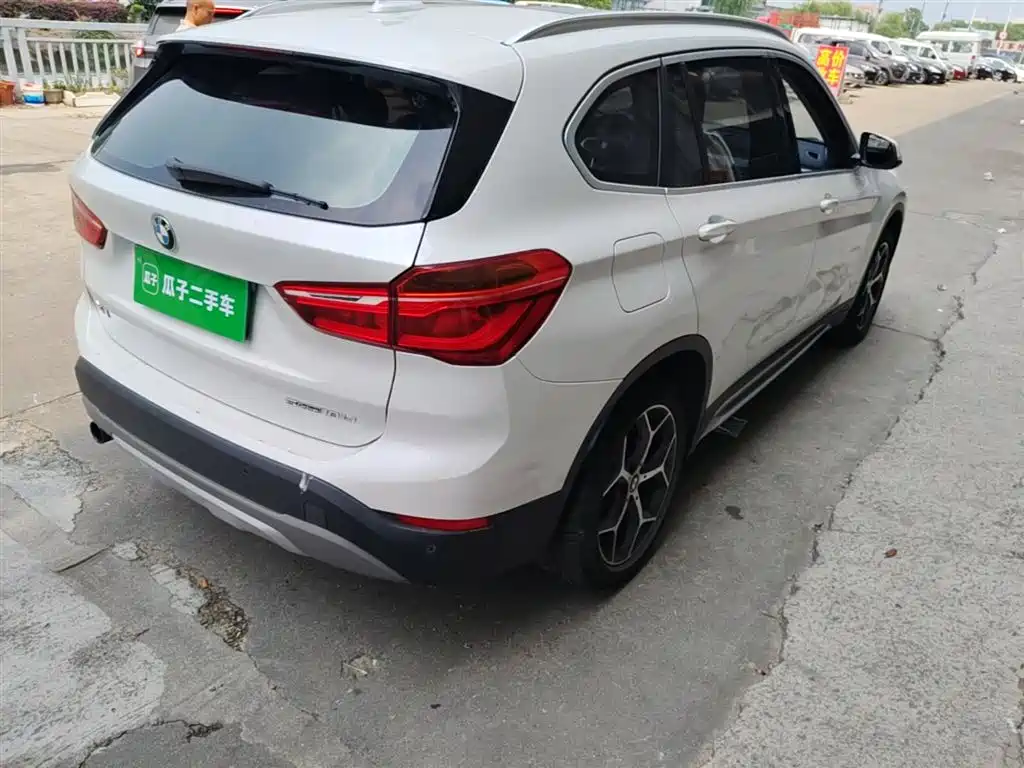 BMW X1 2018 sDrive18Li Premium Model фото 8