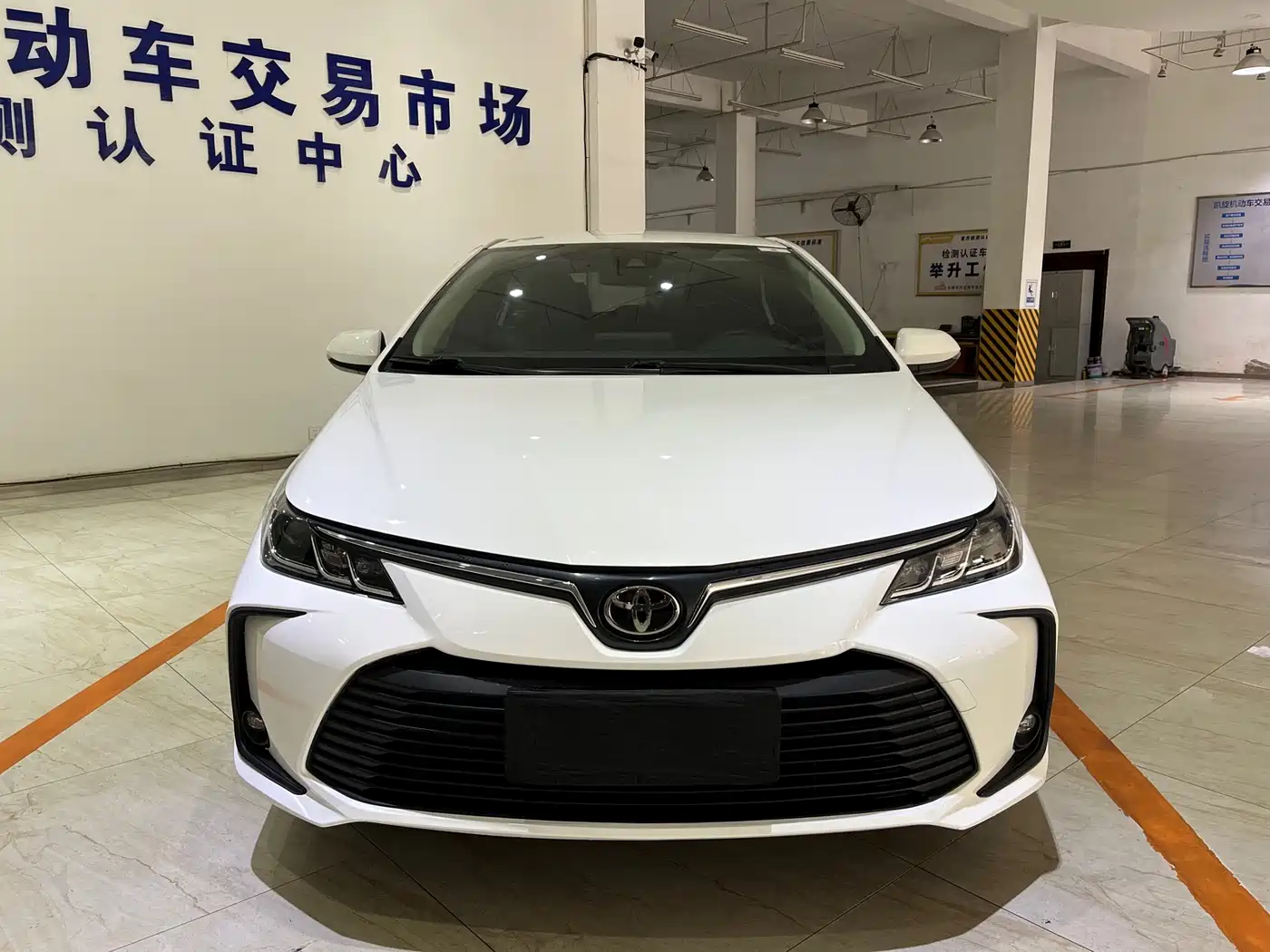 Toyota Corolla 2022 1.2T S-CVT Pioneer PLUS Edition фото 2