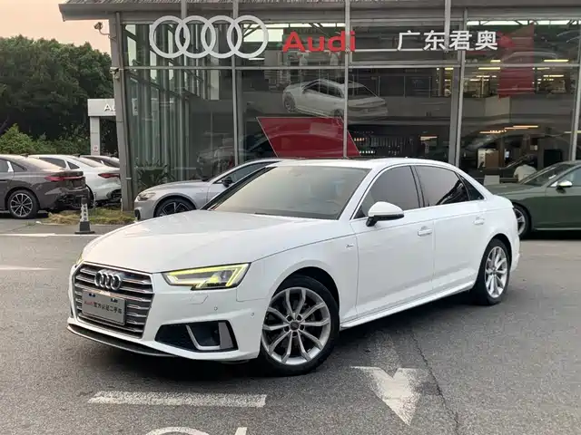 AUDI A4L
