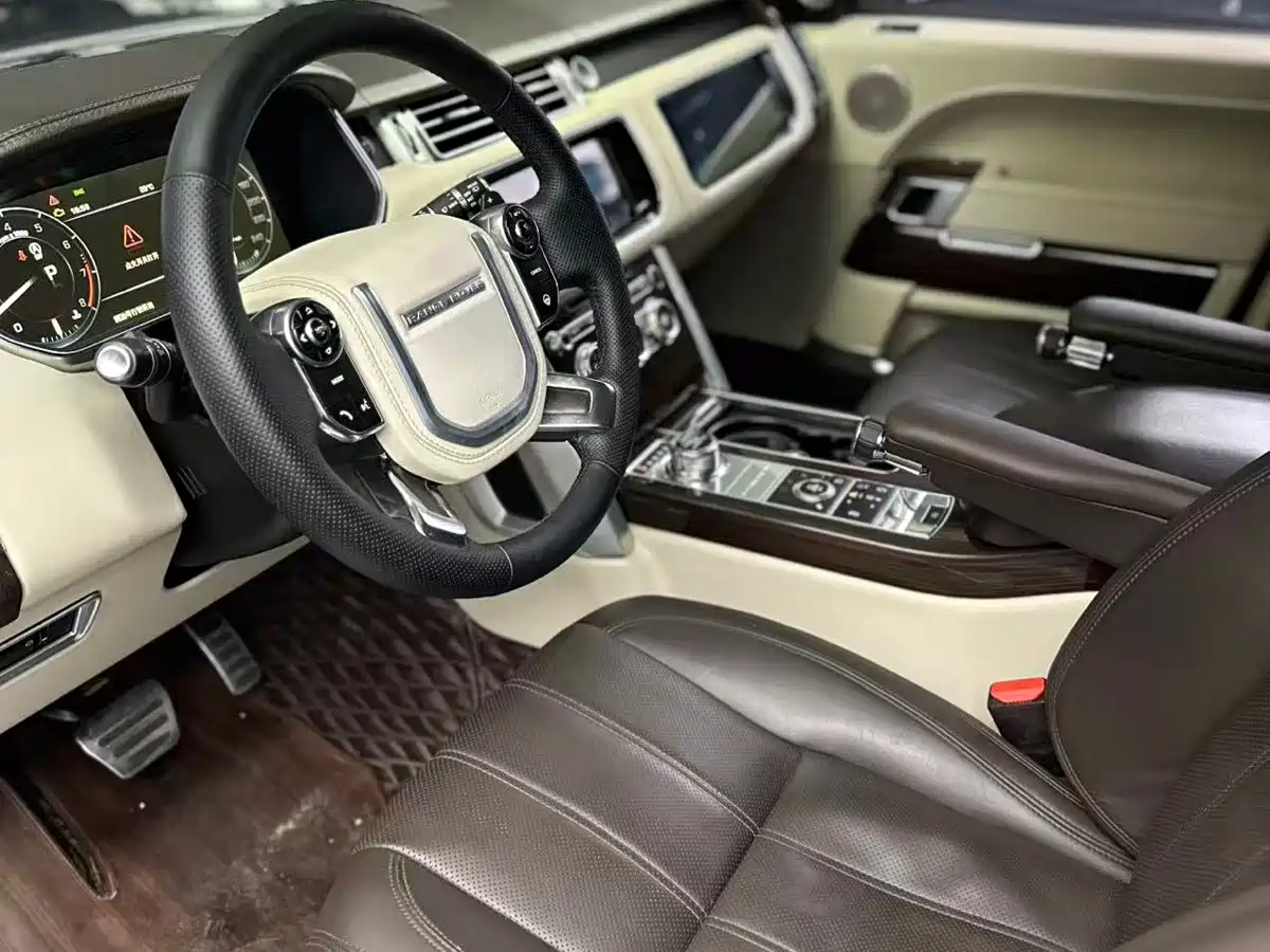 Land Rover Range Rover 2014 2014 3.0 SC V6 Vogue SE Genesis Extended Edition