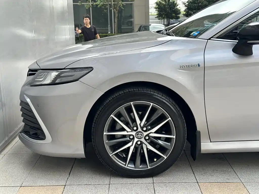 Toyota Camry 2022 2021 Hybrid 2.5HG Luxury Edition