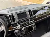 Фото 9 - Volkswagen Multivan