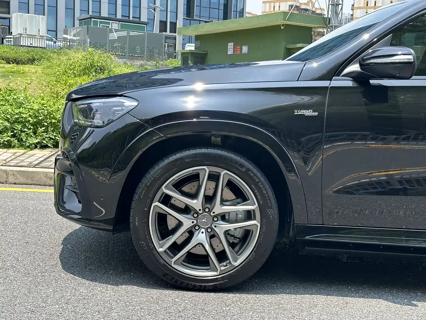 Mercedes-Benz GLE AMG 2024 AMG GLE 53 4MATIC+ фото 4