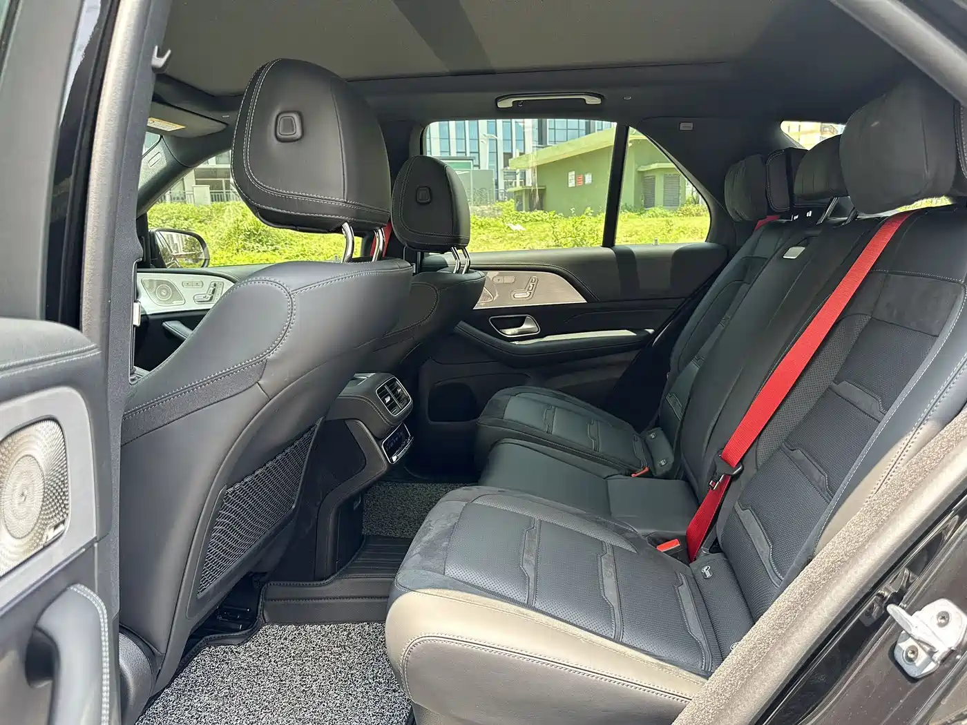 Mercedes-Benz GLE AMG 2024 AMG GLE 53 4MATIC+ фото 11