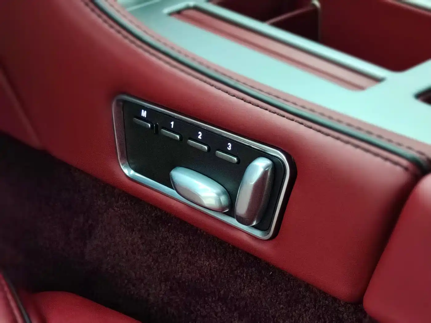 Aston Martin DB9 2013 2013 6.0L Coupe