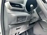 Photo 13 - Toyota Highlander