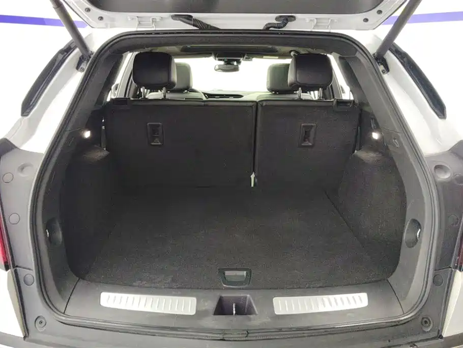 Cadillac XT5 2022 2.0T 2WD Luxury фото 4