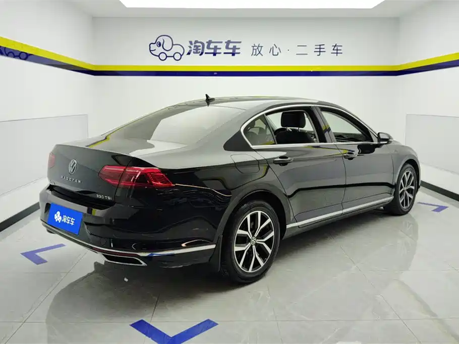 Volkswagen Magotan 2020 330TSI DSG Leading фото 3