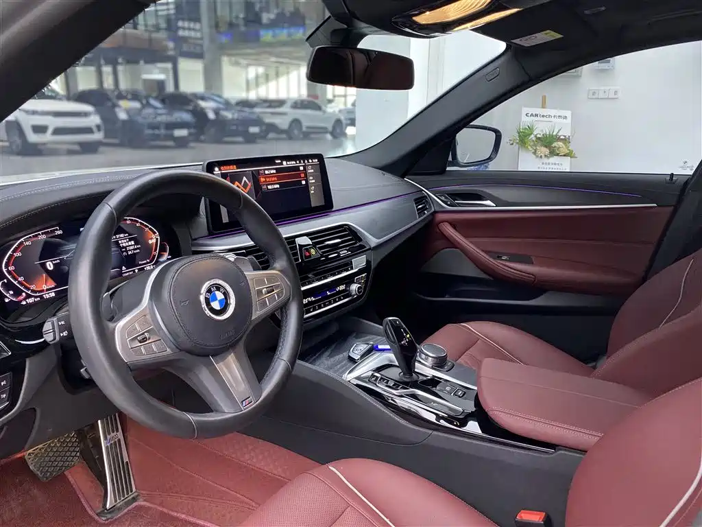 BMW 5 Series 2023 530Li Leading M Sport Package фото 5