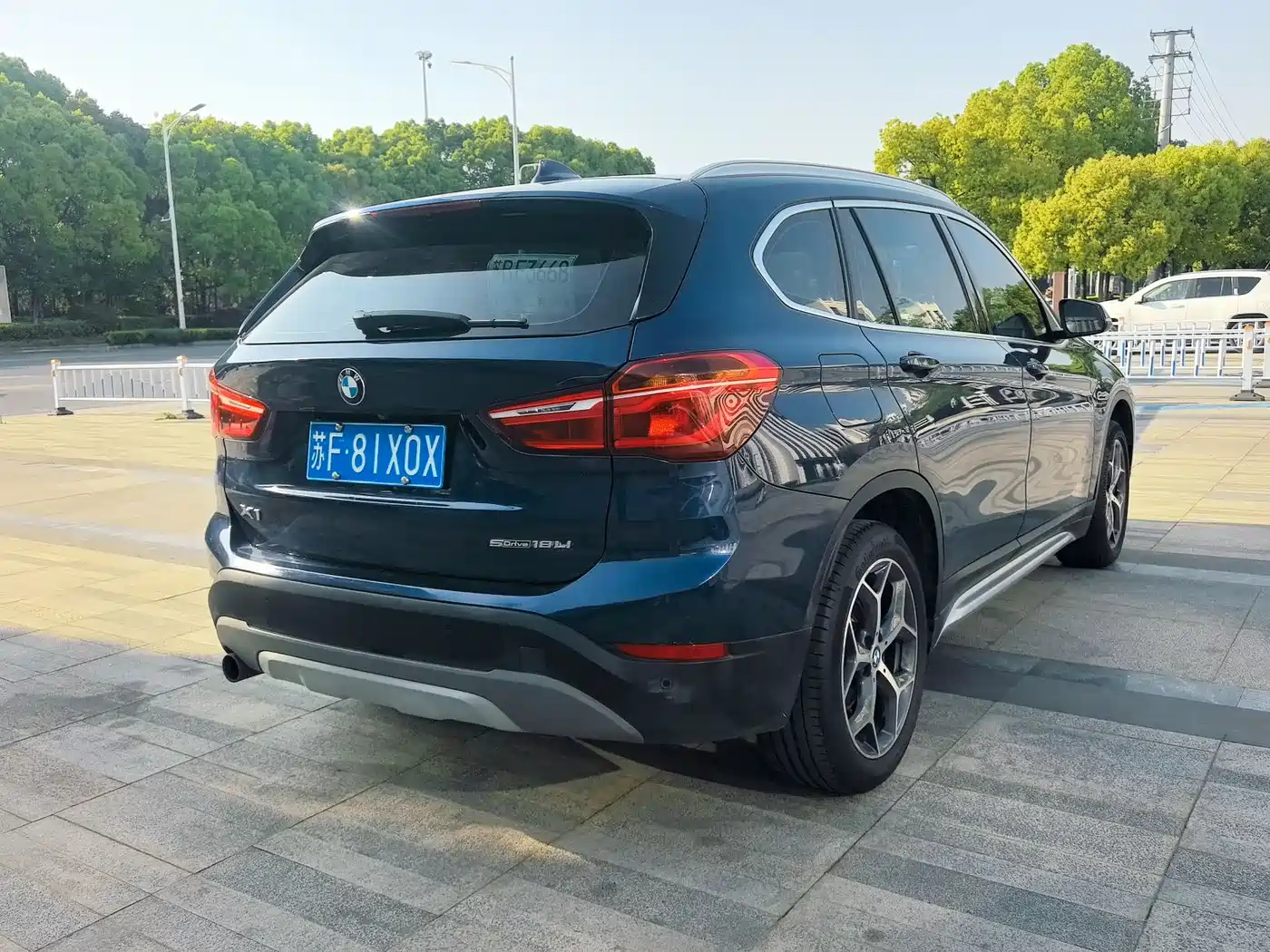 BMW X1 2019 sDrive18Li Premium Model фото 9