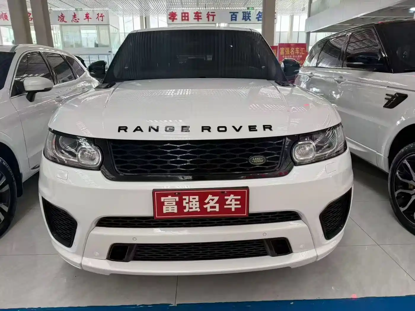 Land Rover Range Rover Sport 2017 3.0 SC V6 HSE фото 2