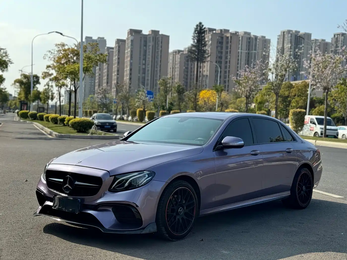Mercedes-Benz E-Class 2019 E 200 L Sport 4MATIC