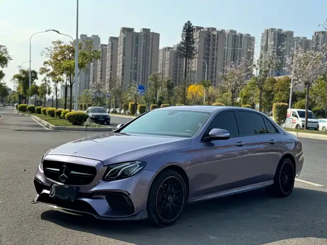 MERCEDES-BENZ E CLASS