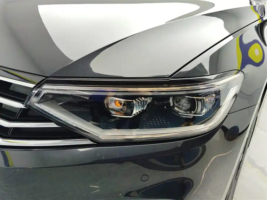 Volkswagen Magotan 2020 330TSI DSG Leading фото 5