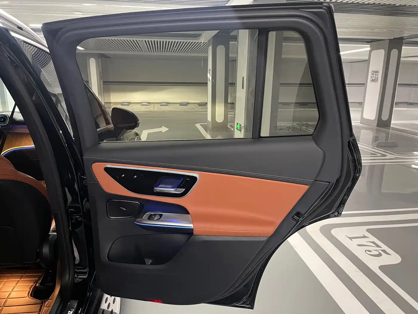 Mercedes-Benz GLC 2025 GLC 300 L 4MATIC Dynamic 5-seater фото 19