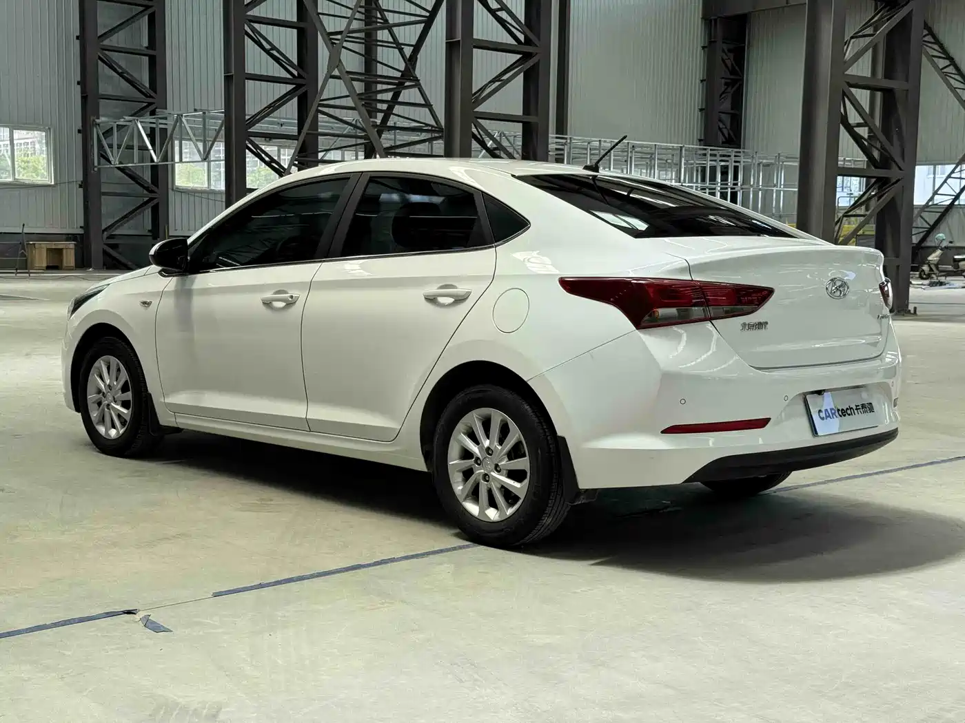 Hyundai Verna 2016 1.4L Automatic Cool Edition GLS фото 4