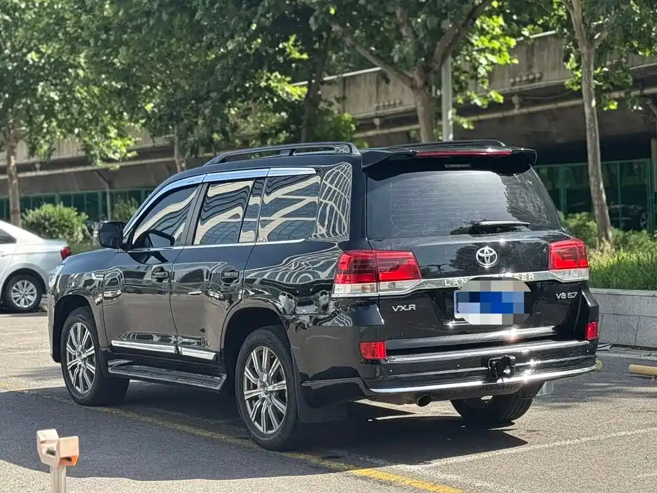 Toyota Land Cruiser 2012 4.6L Automatic VX-R фото 7