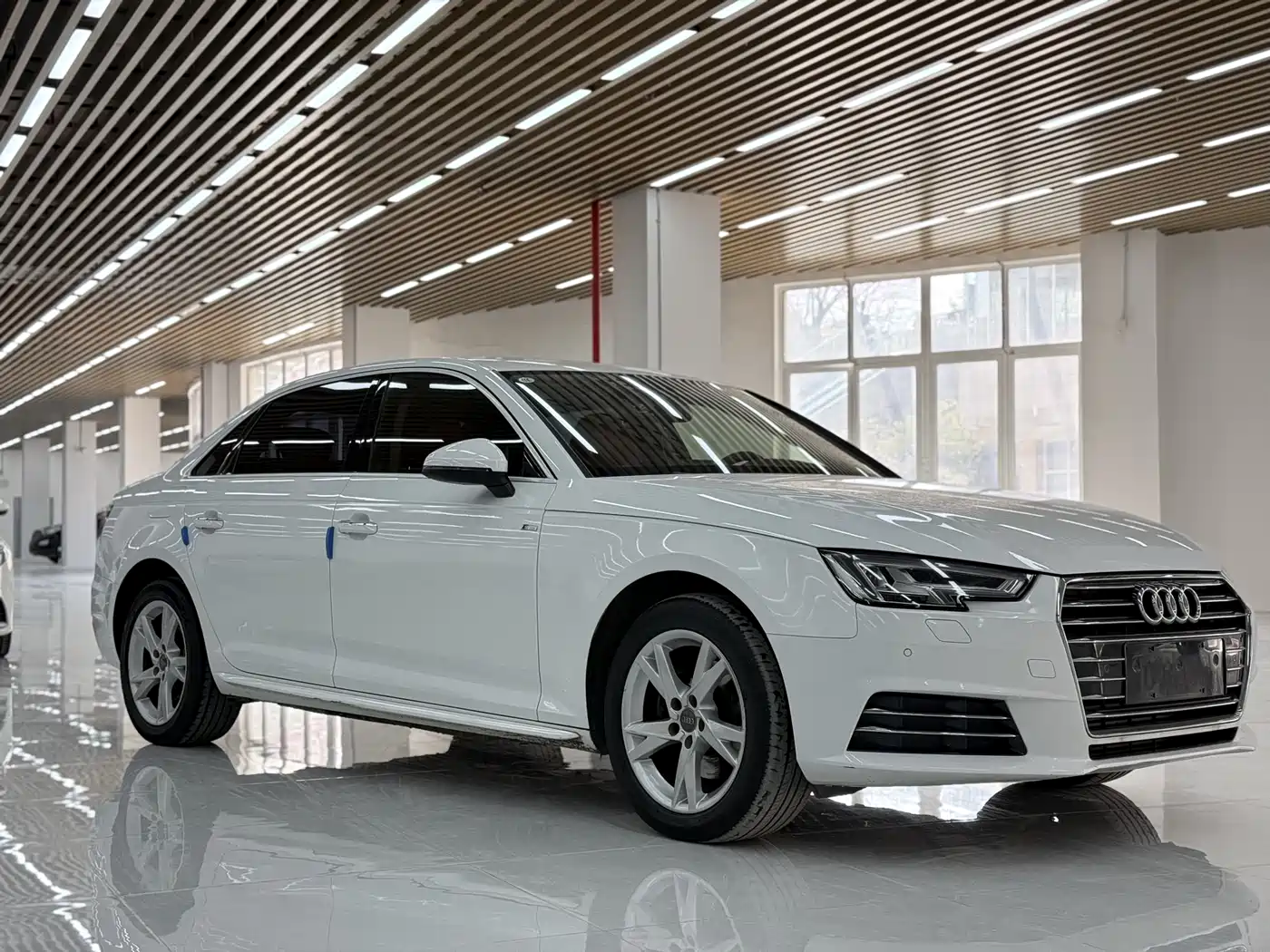 Audi A4L 2018 30th Anniversary 40 TFSI Progressive фото 3