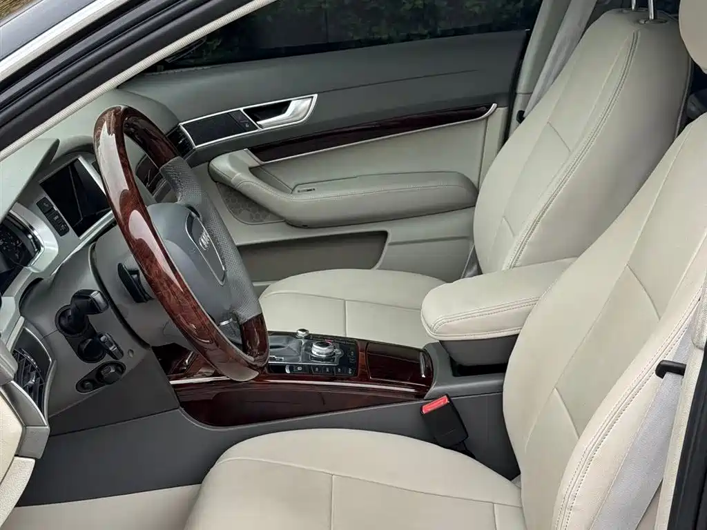Audi A6L 2011 Model 2.4L Luxury фото 5