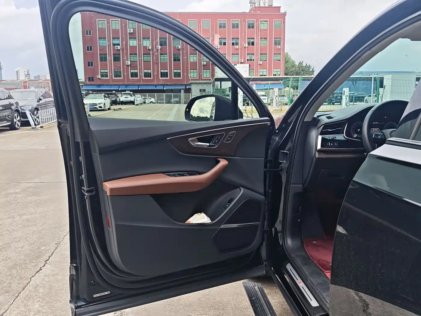 AUDI Q7