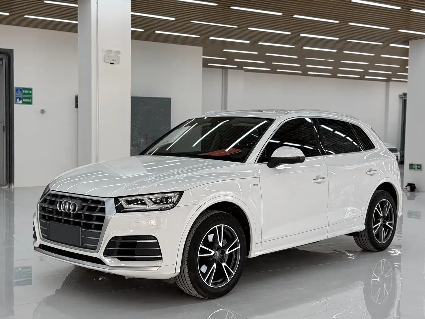 Audi Q5L 2020 40 TFSI Prestige Progressive