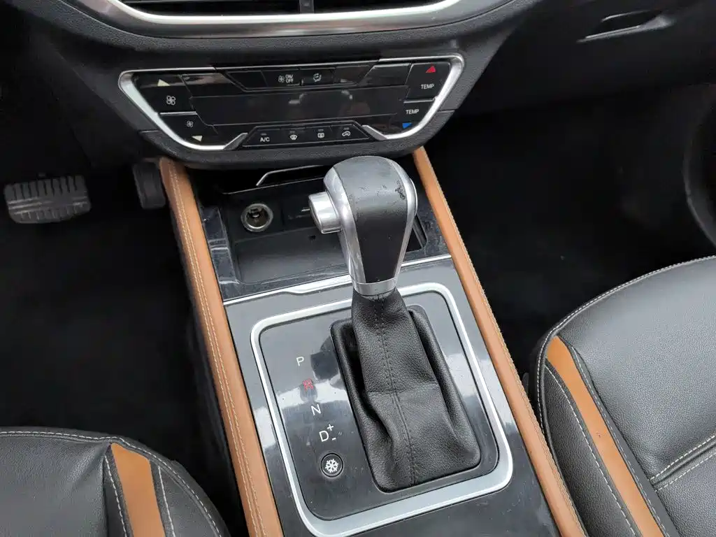 Zotye T300 2018 2017 1.5T CVT Premium
