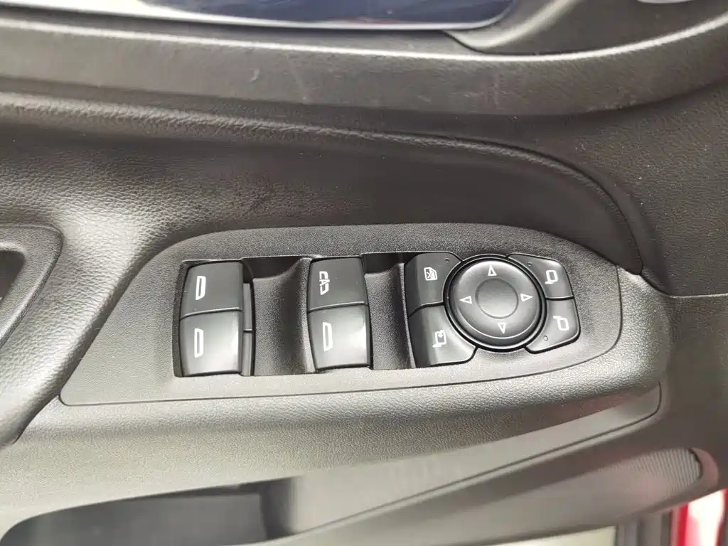 Фото 21 - Chevrolet Equinox