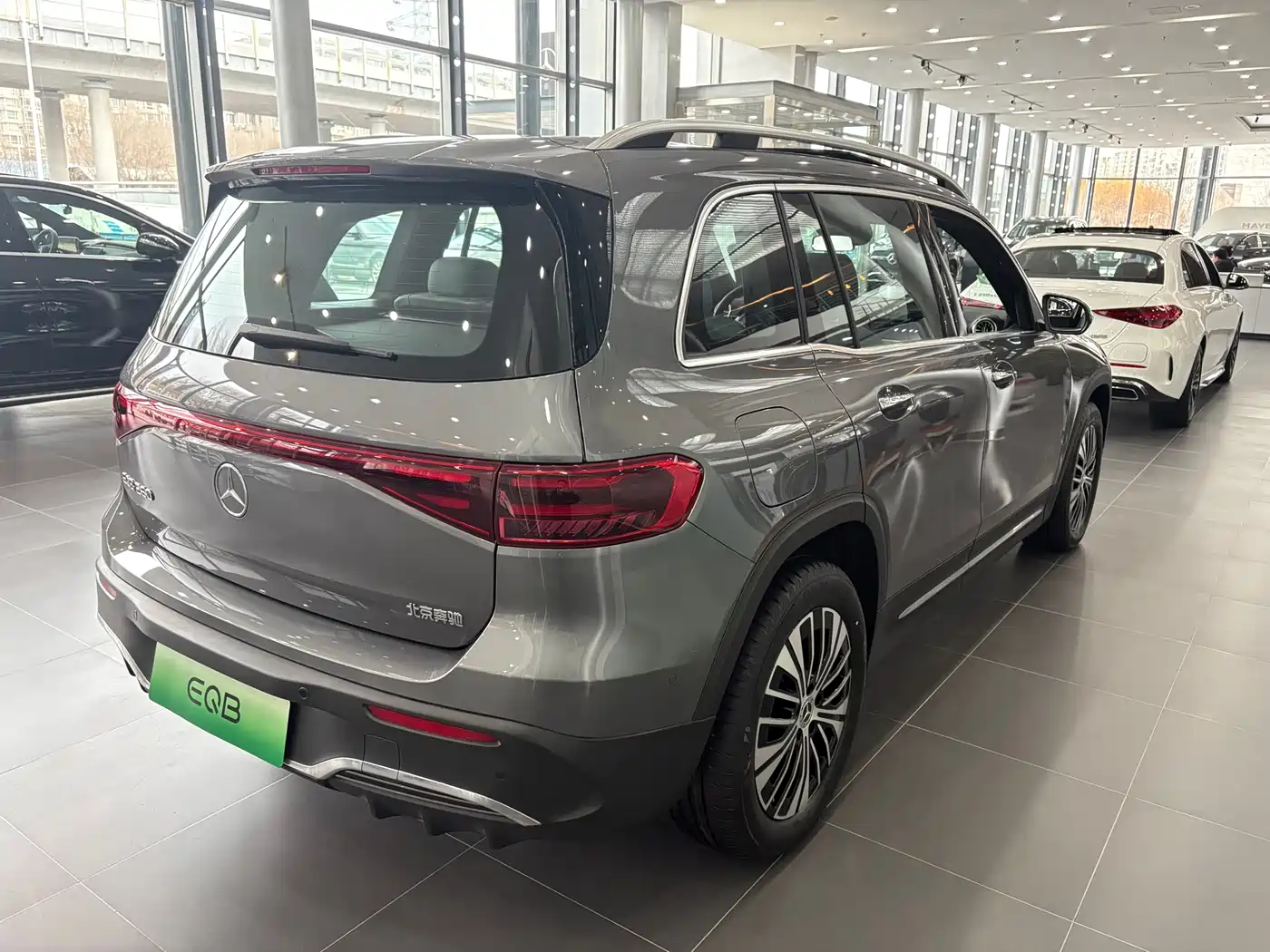 Mercedes-Benz EQB 2025 EQB 260 фото 3