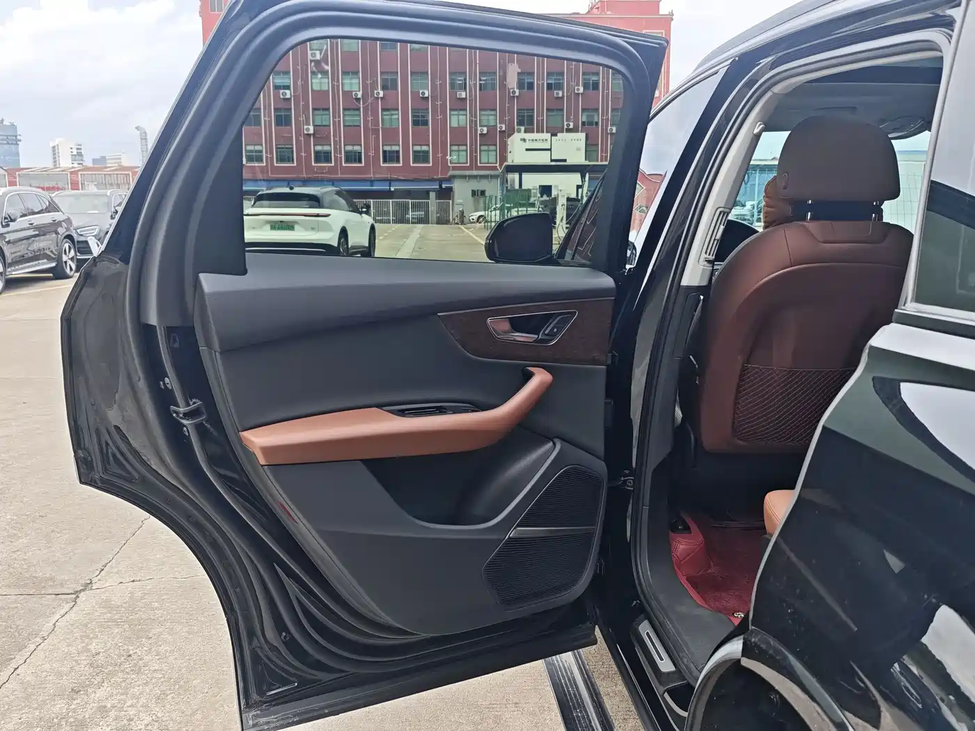 AUDI Q7