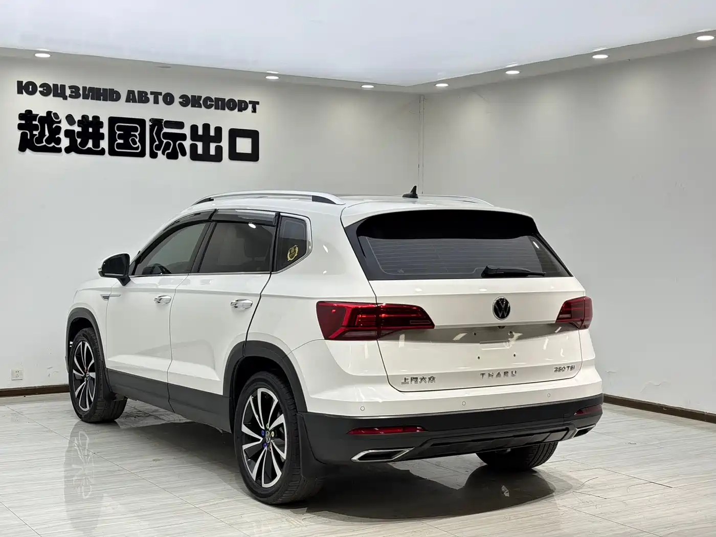 Volkswagen Tharu 2022 280TSI FWD Luxury Edition фото 8