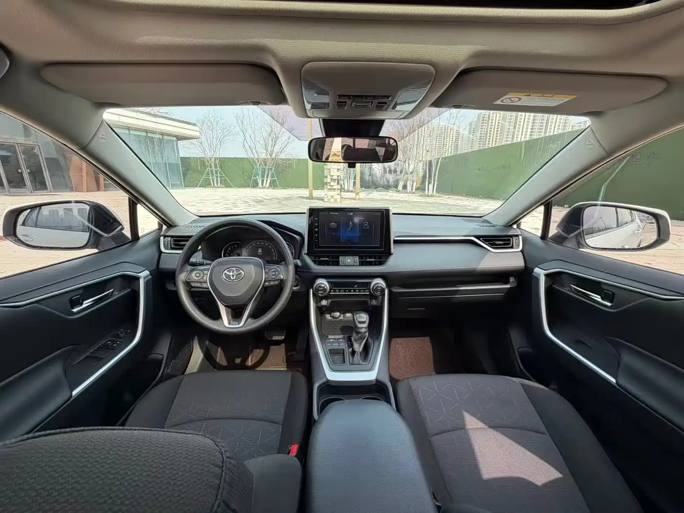 Toyota RAV4 Rongfang 2020 2.0L CVT 2WD Trend Edition фото 5