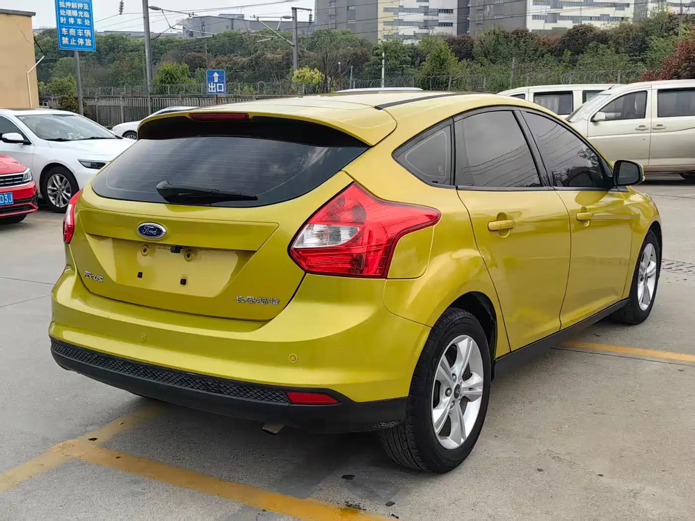 Photo 10 - Ford Focus