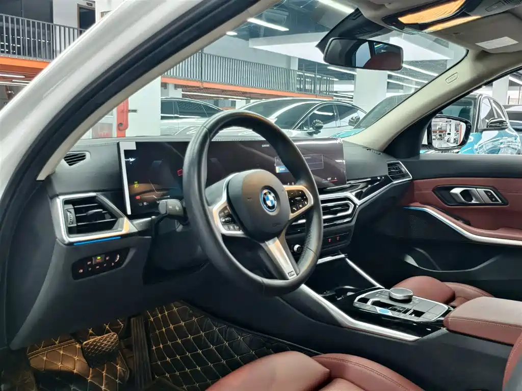 BMW i3 2022 eDrive 35 L фото 5