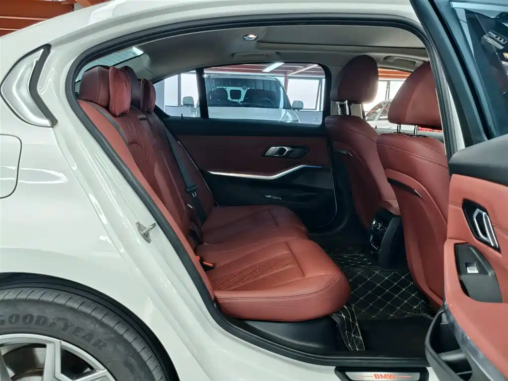 BMW i3 2022 eDrive 35 L фото 12