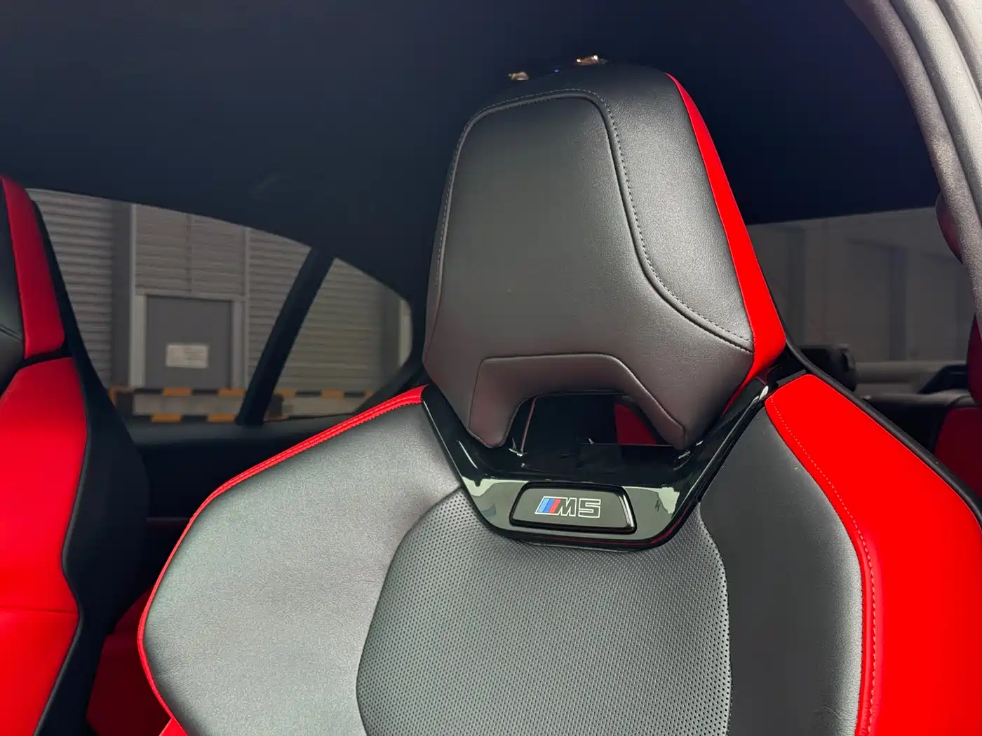 BMW M5 New Energy 2025 M5 фото 15