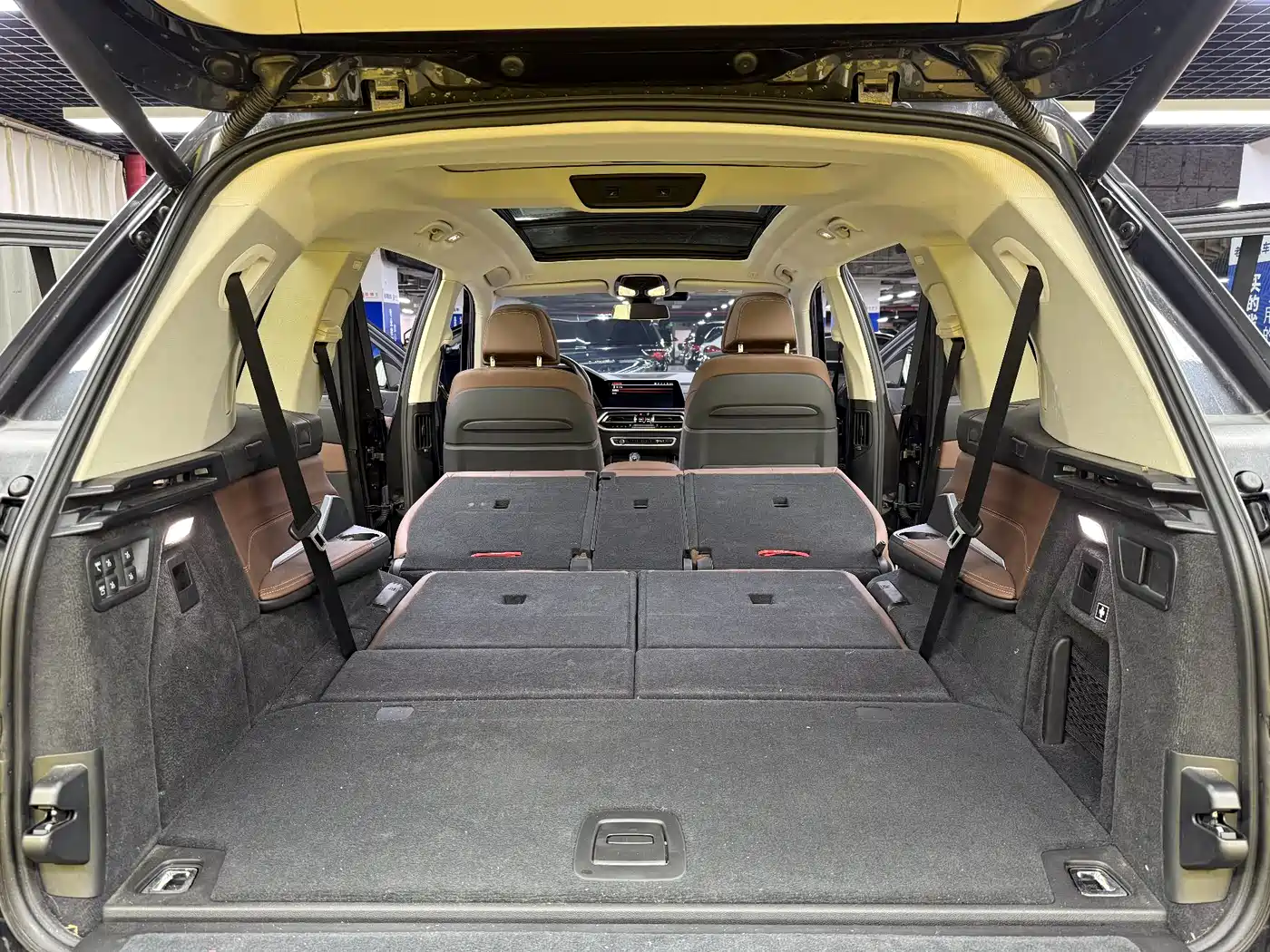BMW X7 2019 xDrive40i Leading Luxury Package фото 39