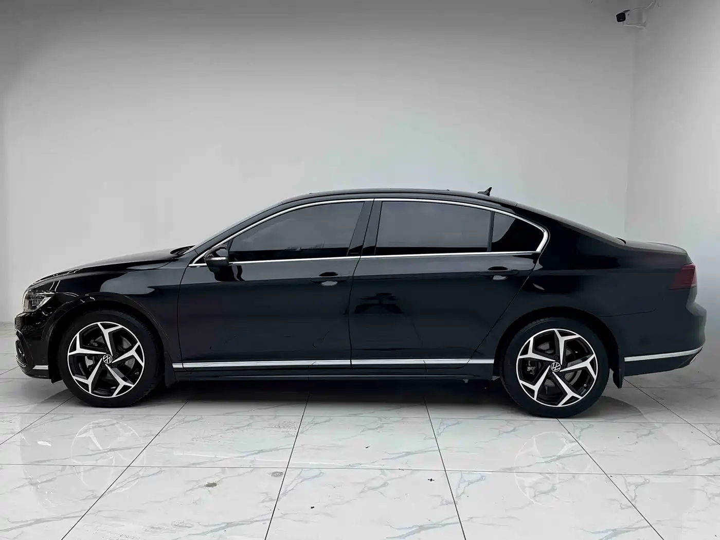Volkswagen Magotan 2025 Facelift Public Edition 330TSI DSG Luxury фото 20