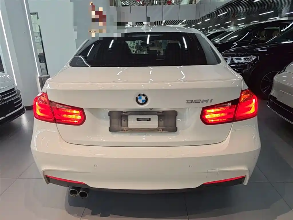 BMW 3 Series 2015 328i M Sport фото 6