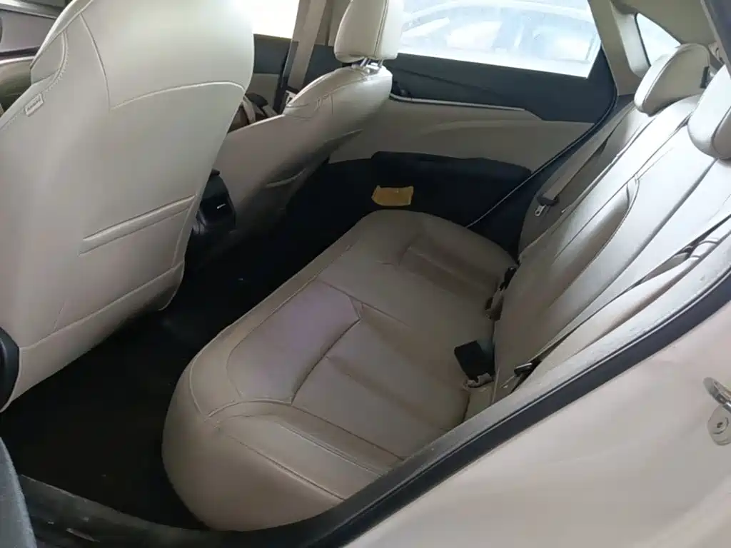 Фото 17 - Buick Excelle