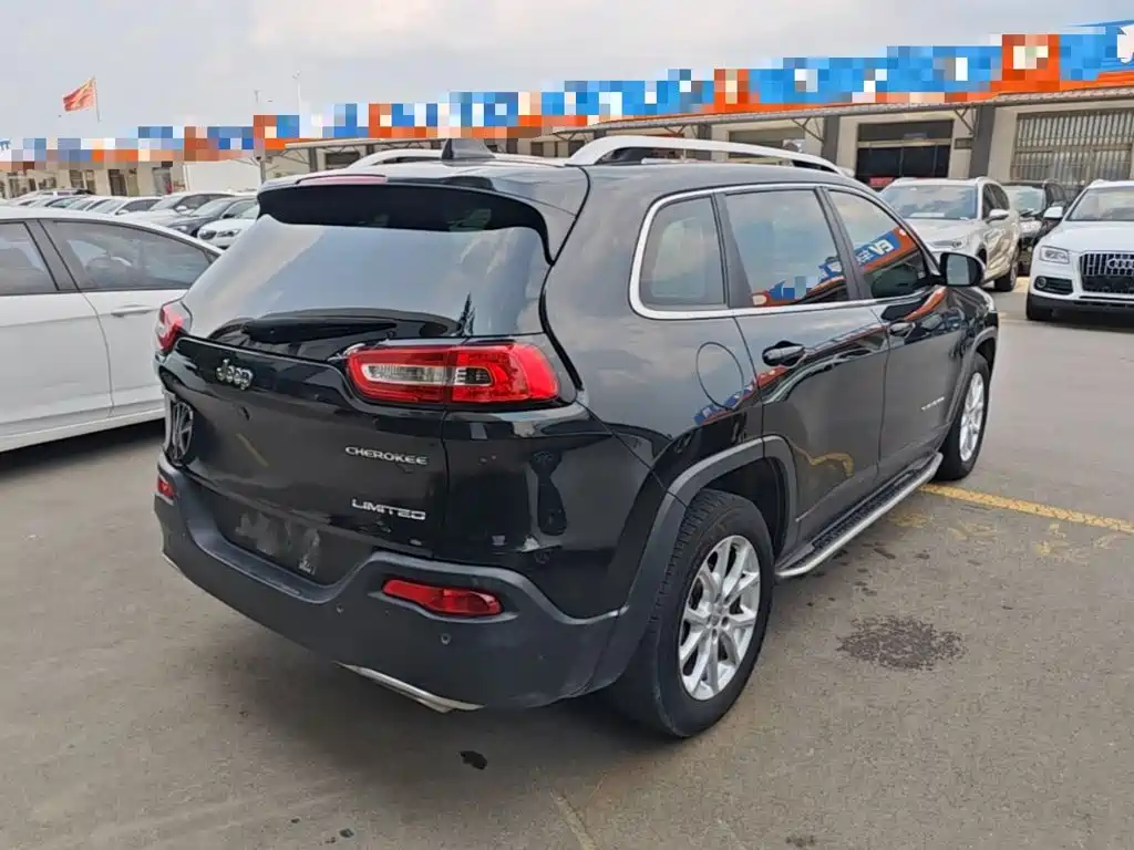 Jeep Cherokee 2018 2017 2.4L Leading Smart Edition